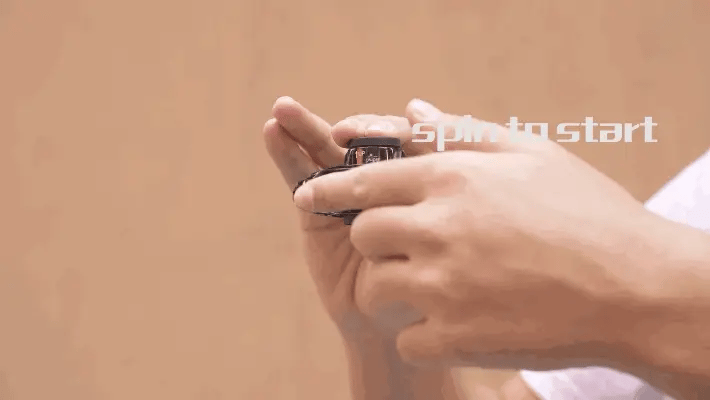 FLYNOVA -The most tricked-out flying spinne