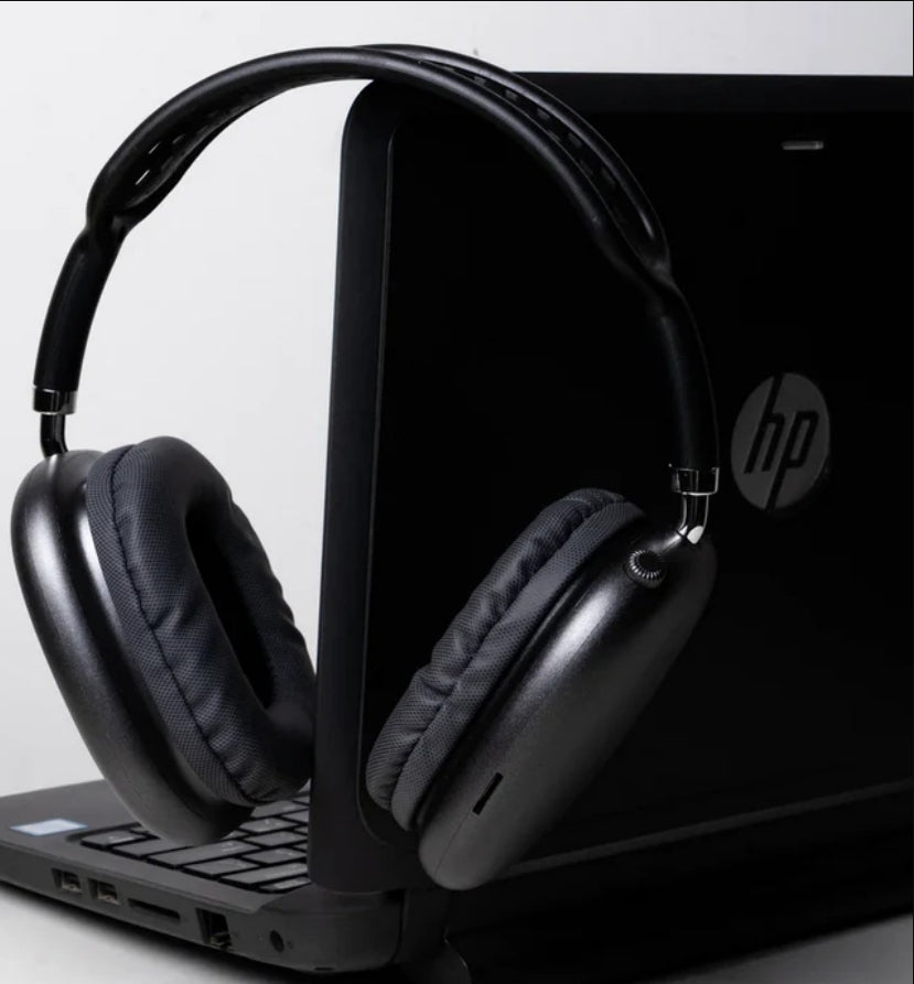 Airpods Max-P9 On-Ear Bluetooth Headphones with Mic – Wireless Max Headset, Deep Bass, Hands-Free Calling, Comfortable Fit – Black