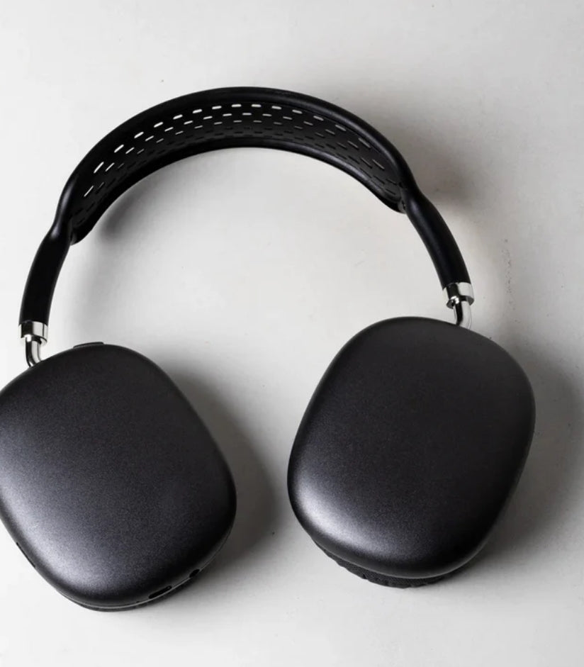 Airpods Max-P9 On-Ear Bluetooth Headphones with Mic – Wireless Max Headset, Deep Bass, Hands-Free Calling, Comfortable Fit – Black